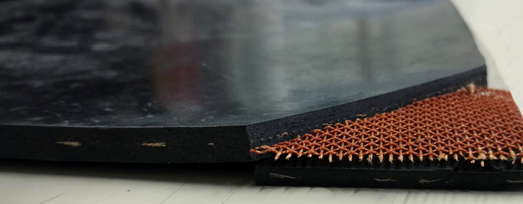 ¿Qué es la goma con tela (reforzada) y para qué se usa?